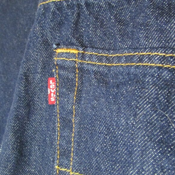 Levi's Original 501 Jeans 35 x 32 Button Fly 100% Cotton - Picture 3 of 10